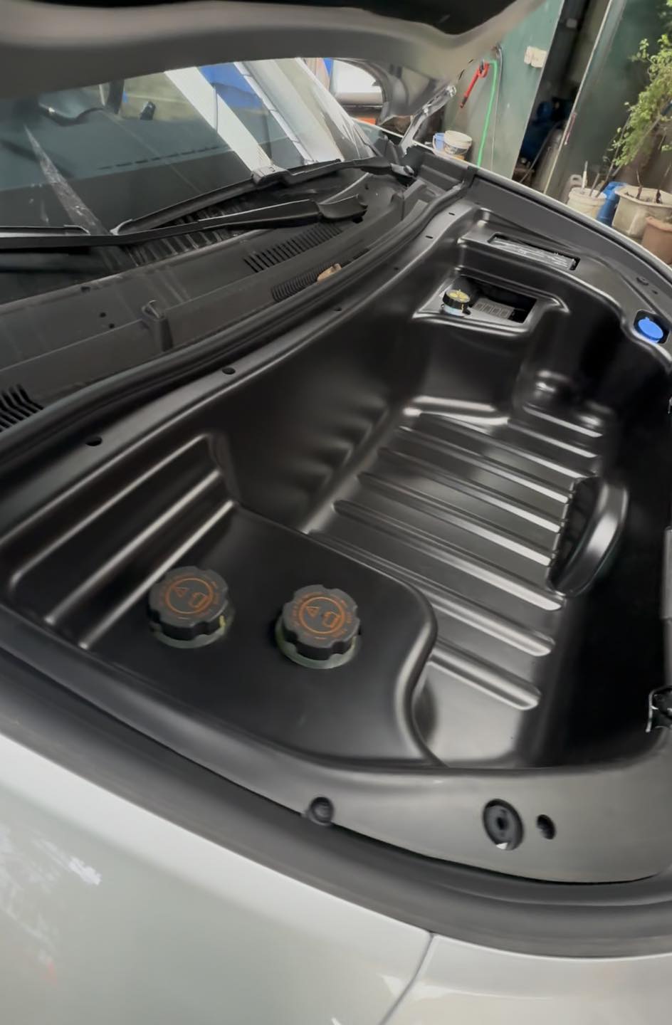 Khay Cốp Hành Lý Vinfast Limo Green